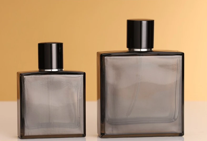 Perfume Zara - Bottiglia di profumo in vetro nero