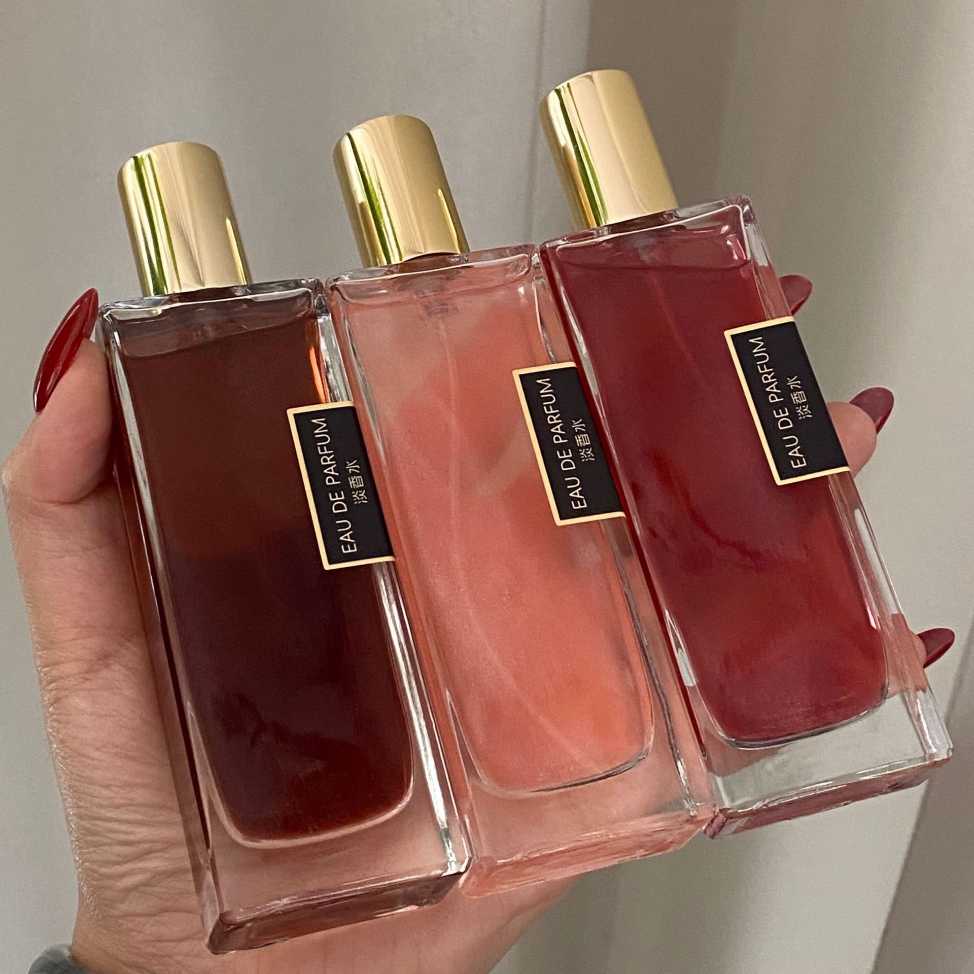 Reversal Paris Eau de Toilette - Perfume Fragrance Paris recensione e prezzo
