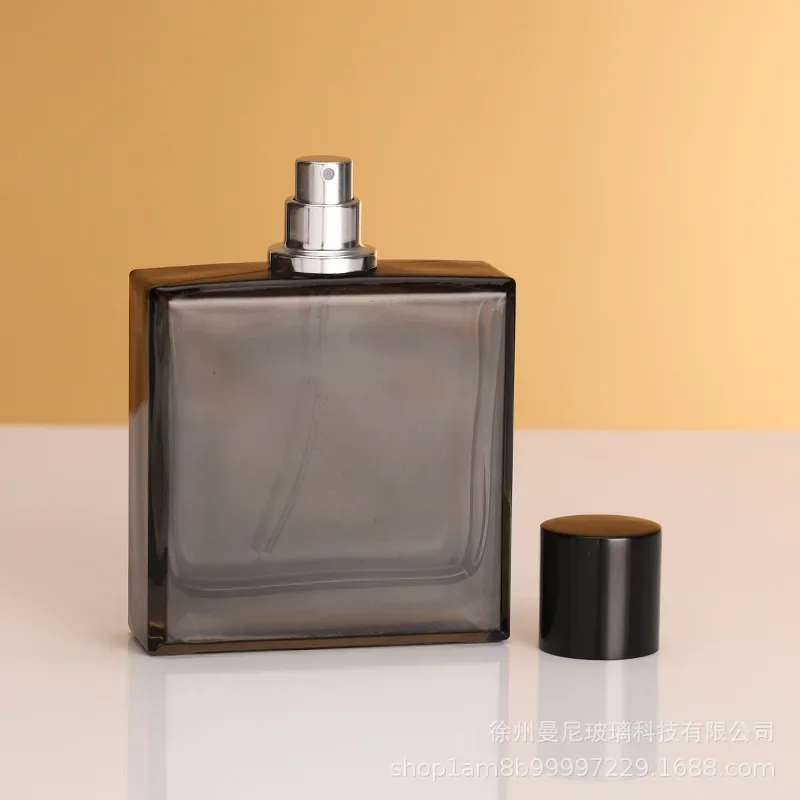 Bottiglia di profumo in vetro  - Perfume Zara recensione e prezzo